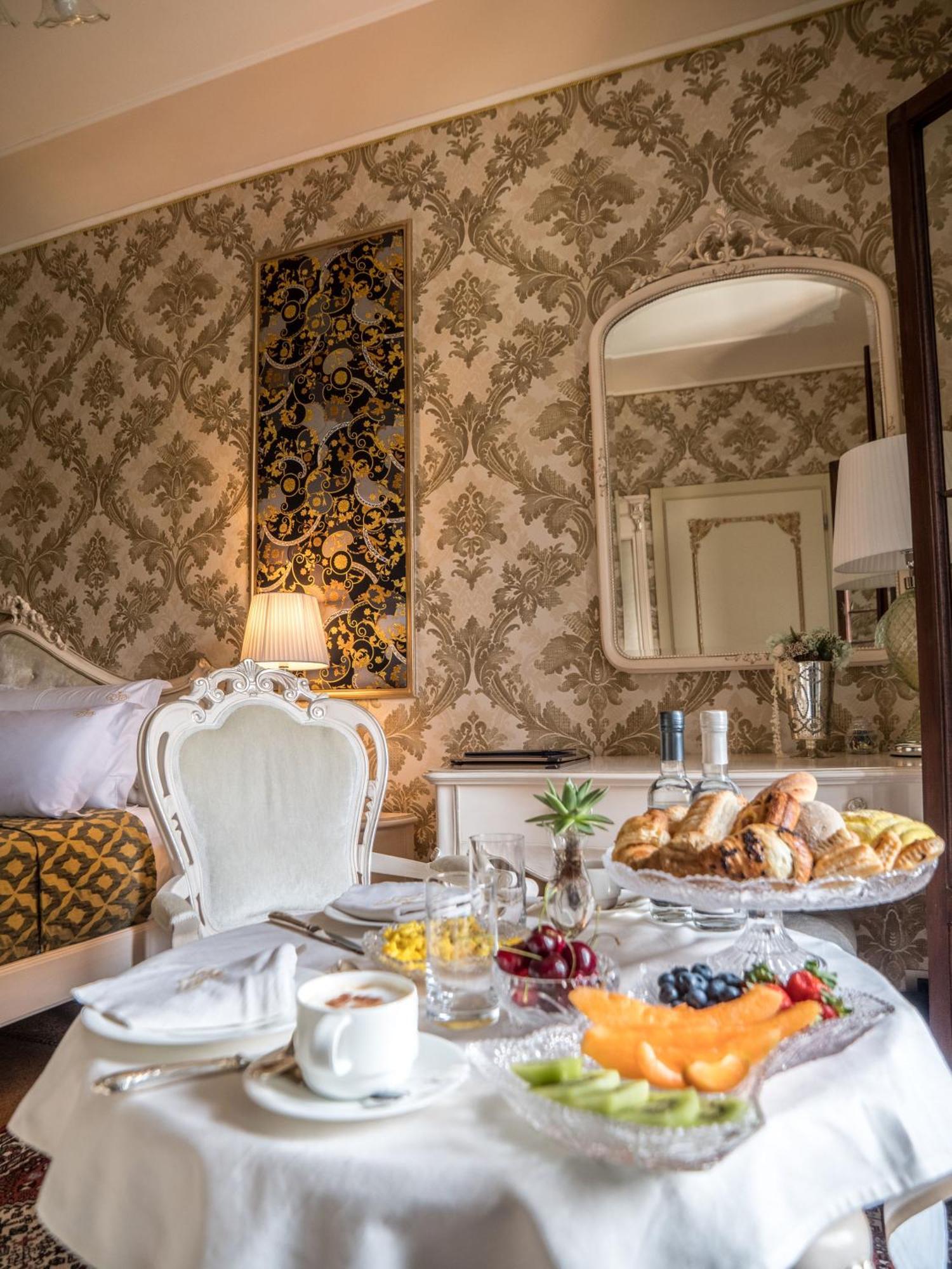 Ego' Boutique - The Silk Road Venecia